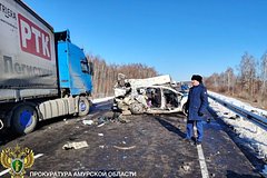 Четверо россиян стали жертвами аварии с участием фуры и легковушки