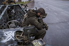 Солдаты ВСУ сдаются в плен под Купянском при помощи бота