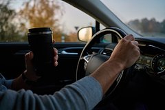 Одну группу людей предупредили об опасности чрезмерного употребления кофе