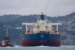 Атакованный украинским дроном танкер под флагом Гамбии терпит бедствие