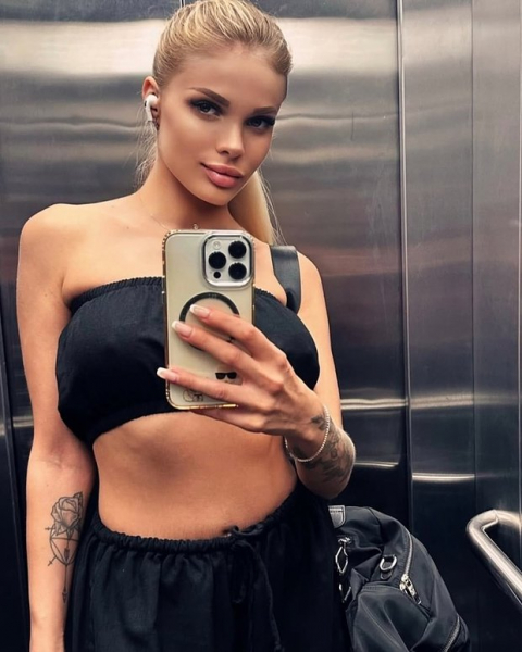 Избиение модели Анжелики Тартановой