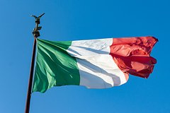 В Италии рецидивист в четвертый раз сбежал из тюрьмы с помощью простыней